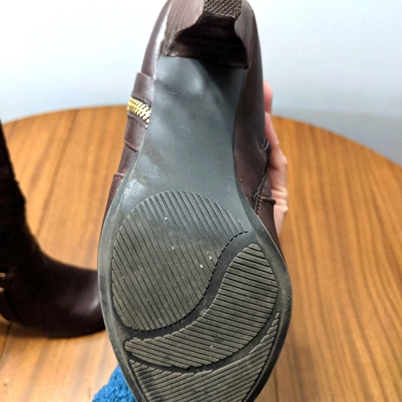 White Mountain Dark Brown Zip Up Heeled Boots With Buckle.  Size 6.  New. - Picture 11 of 11